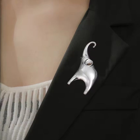 Elephant Gold Stainless Steel Waterproof Brooch - Picture 3 of 16